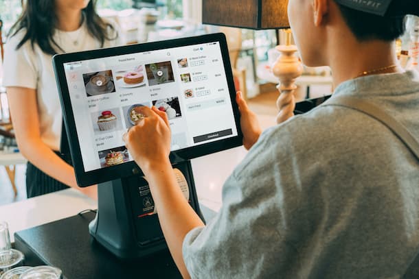 How to Choose the Right POS Terminal for Your Business